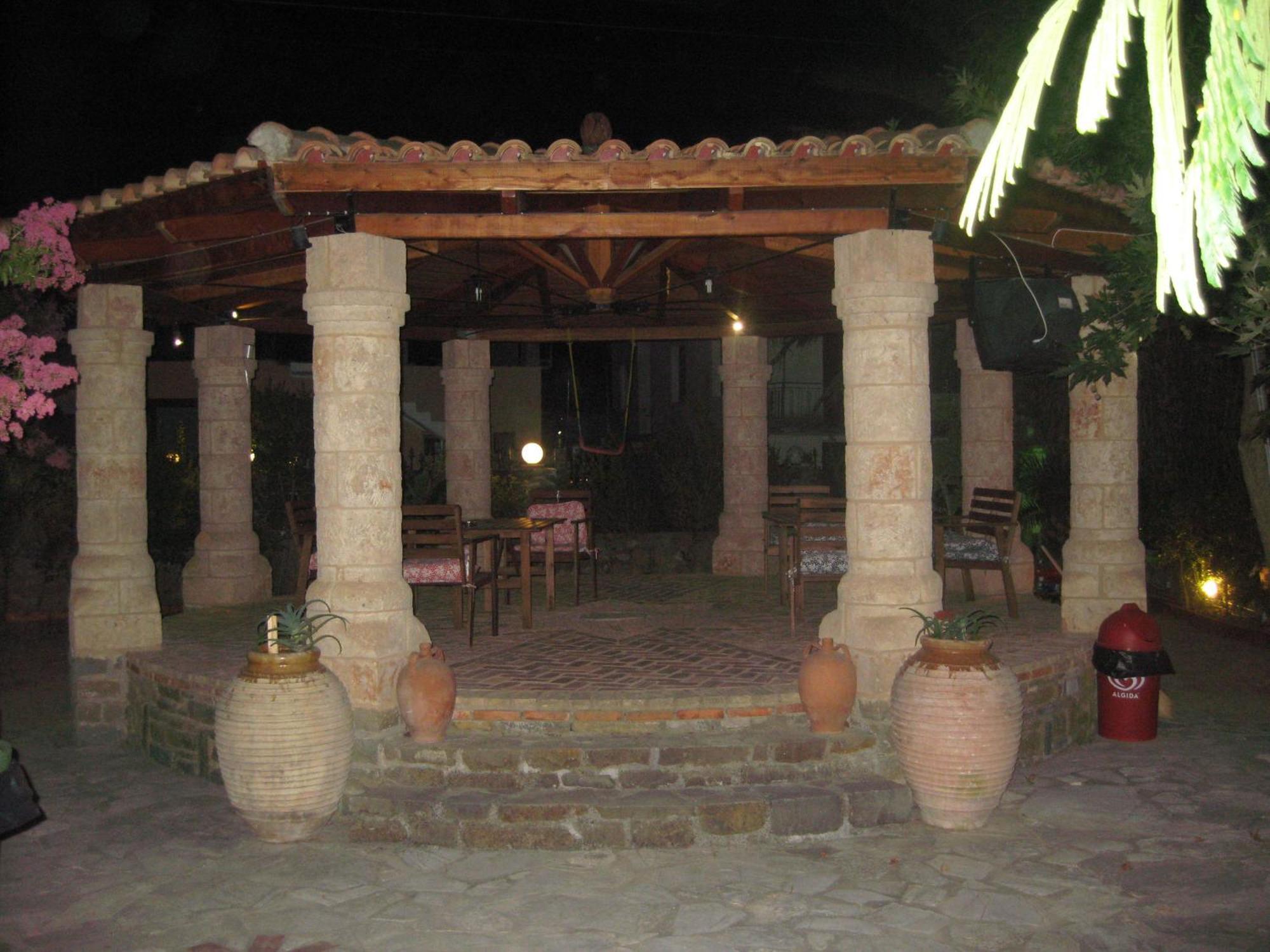 Assimakis Hotel Φοινικούντα Εξωτερικό φωτογραφία